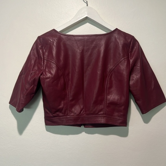 GUESS maroon pleather zip-up crop top Size Small EUC - Picture 3 of 6